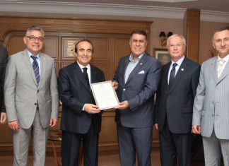 Zeki Zorlu, BOSİAD ‘Şeref Üyeliği’ne Seçildi