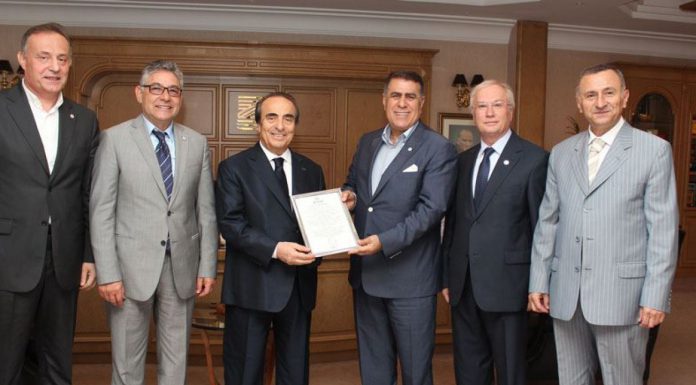 Zeki Zorlu, BOSİAD ‘Şeref Üyeliği’ne Seçildi